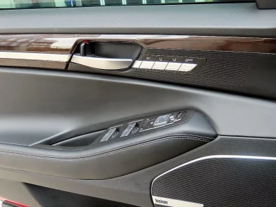 Genesis EQ900