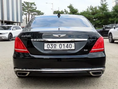 Genesis EQ900