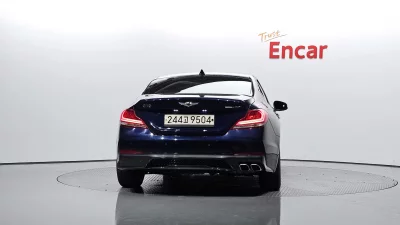 Genesis G70