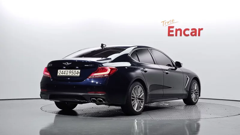 Genesis G70