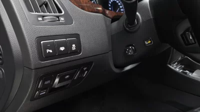 Hyundai Equus
