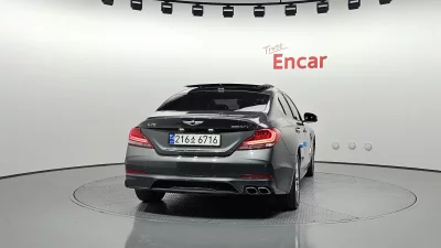 Genesis G70