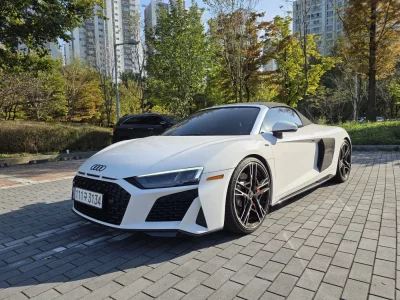 Audi R8