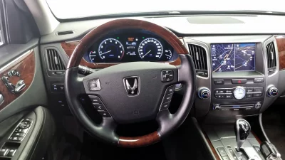Hyundai Equus