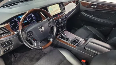 Hyundai Equus