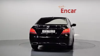 Hyundai Equus