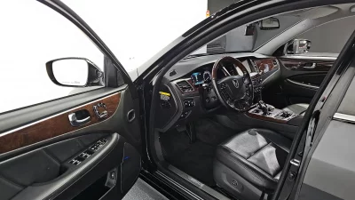 Hyundai Equus