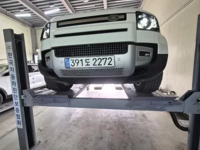 Land Rover DEFENDER