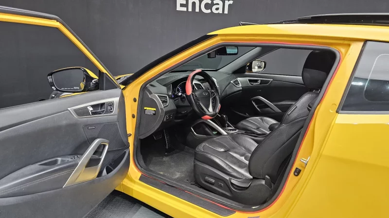 Hyundai Veloster