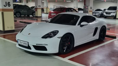 Porsche 718