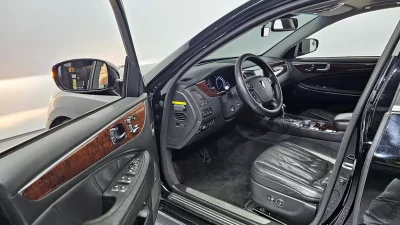 Hyundai Equus