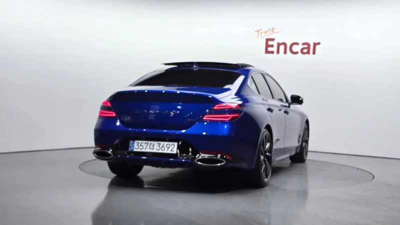 Genesis G70