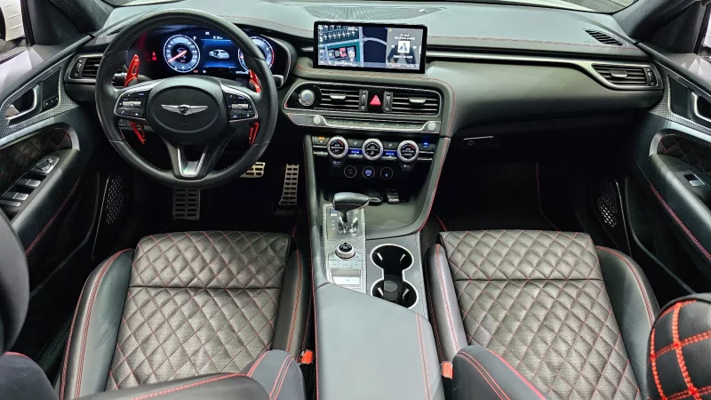 Genesis G70