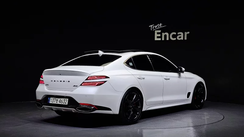 Genesis G70