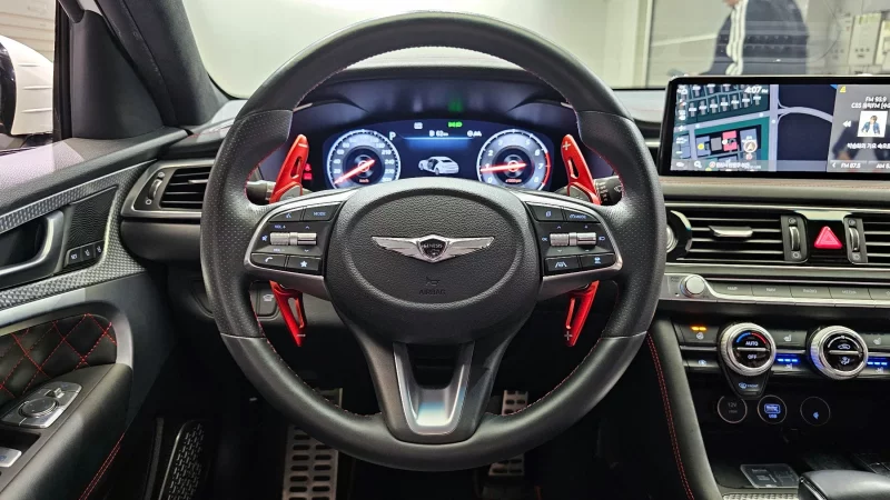 Genesis G70