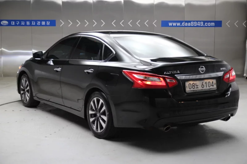 Nissan Altima