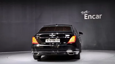 Genesis EQ900