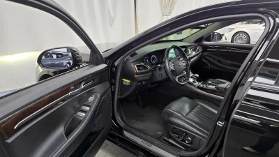 Genesis EQ900