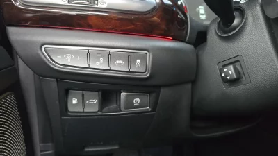 Genesis EQ900