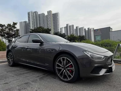 Maserati GHIBLI