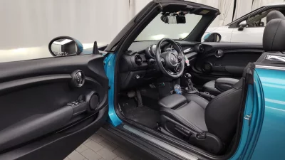 MINI Cooper Convertible