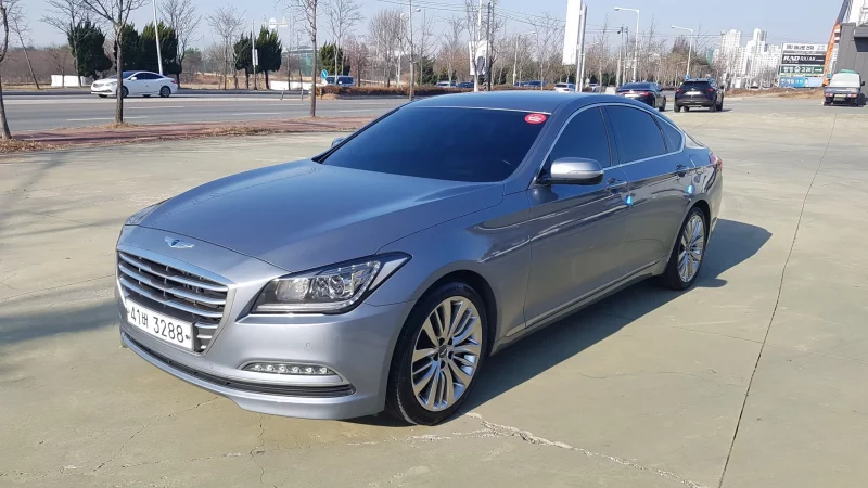 Hyundai Genesis