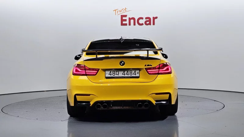 BMW M4