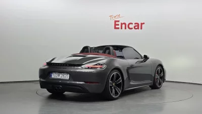 Porsche 718