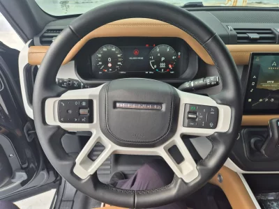 Land Rover DEFENDER
