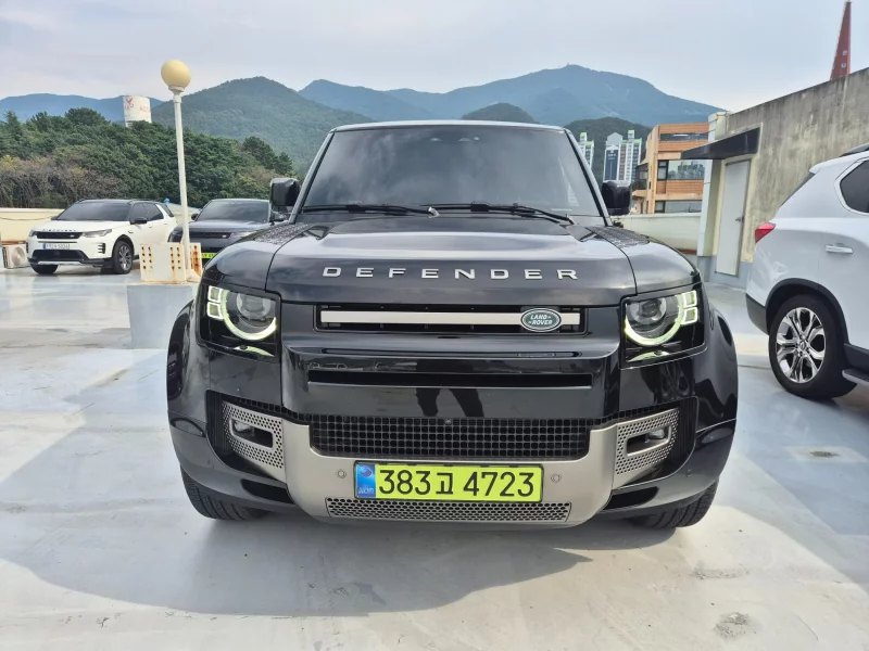 Land Rover DEFENDER