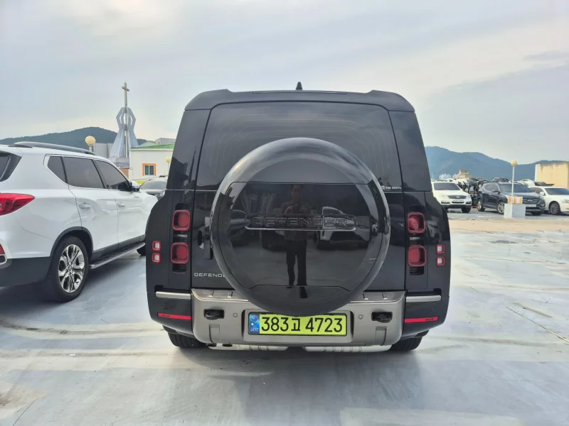 Land Rover DEFENDER