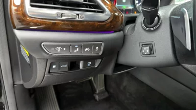 Genesis EQ900