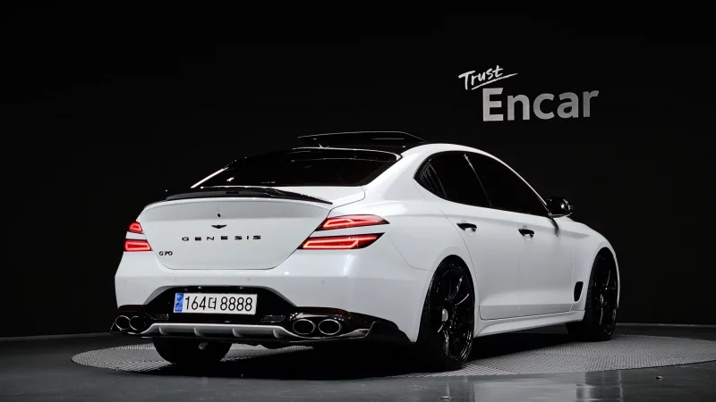 Genesis G70