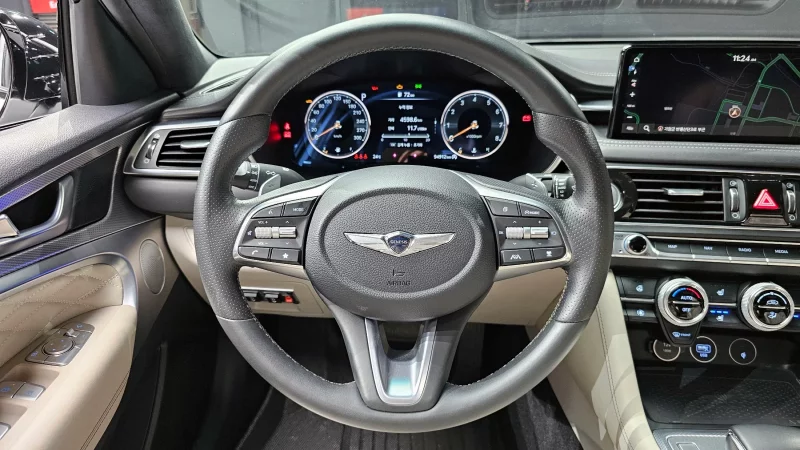 Genesis G70