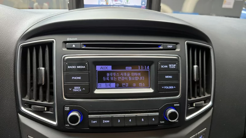 Hyundai Starex