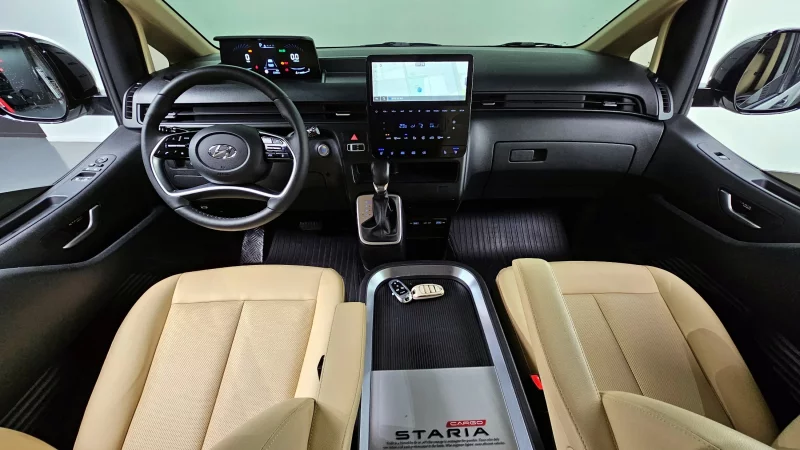 Hyundai Staria