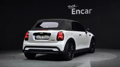 MINI Cooper Convertible