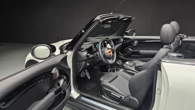 MINI Cooper Convertible