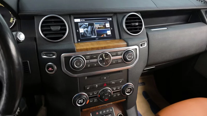 Land Rover DISCOVERY