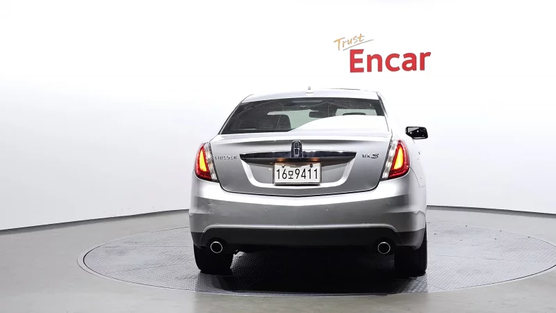 Lincoln MKS