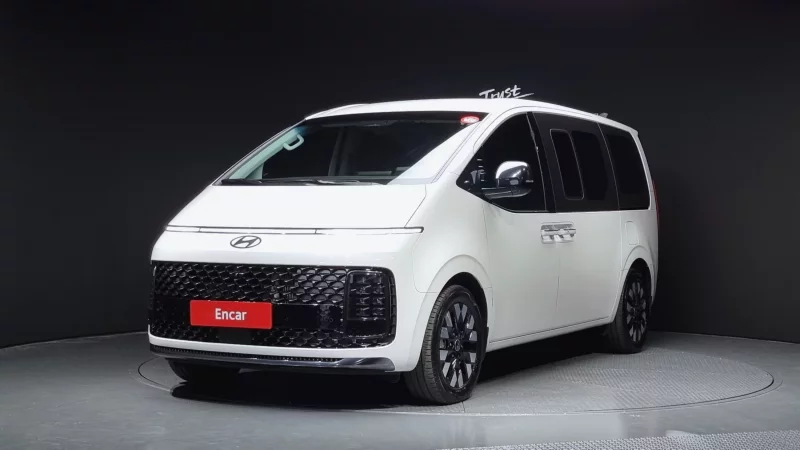 Hyundai Staria