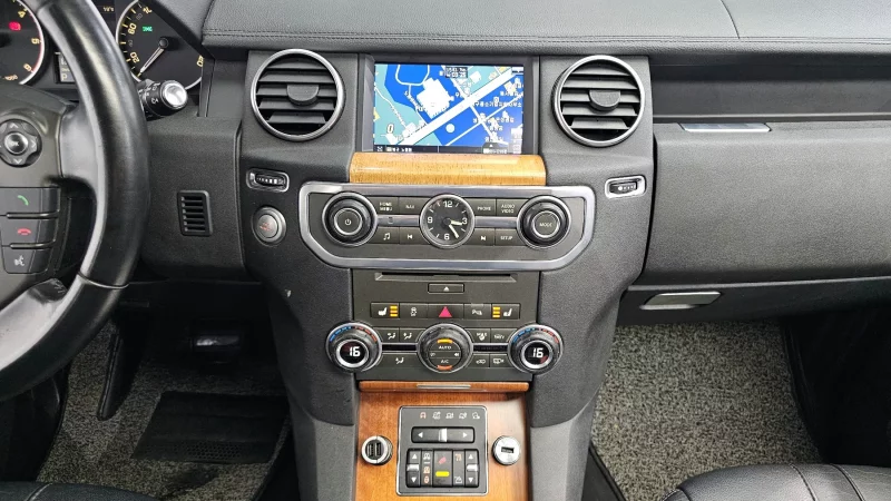 Land Rover DISCOVERY