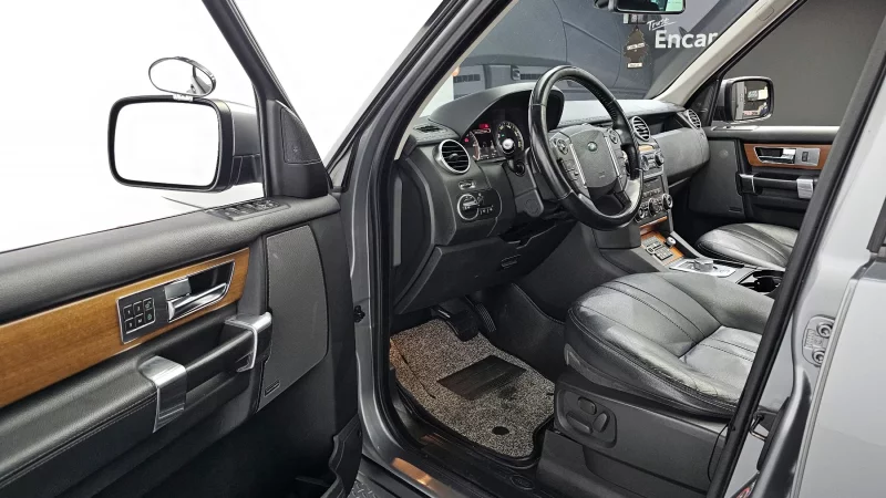 Land Rover DISCOVERY