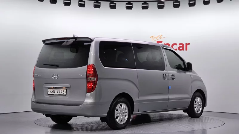 Hyundai Grand Starex