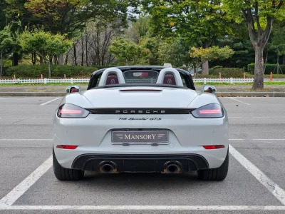 Porsche 718