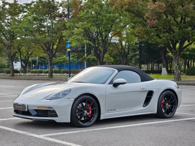 Porsche 718