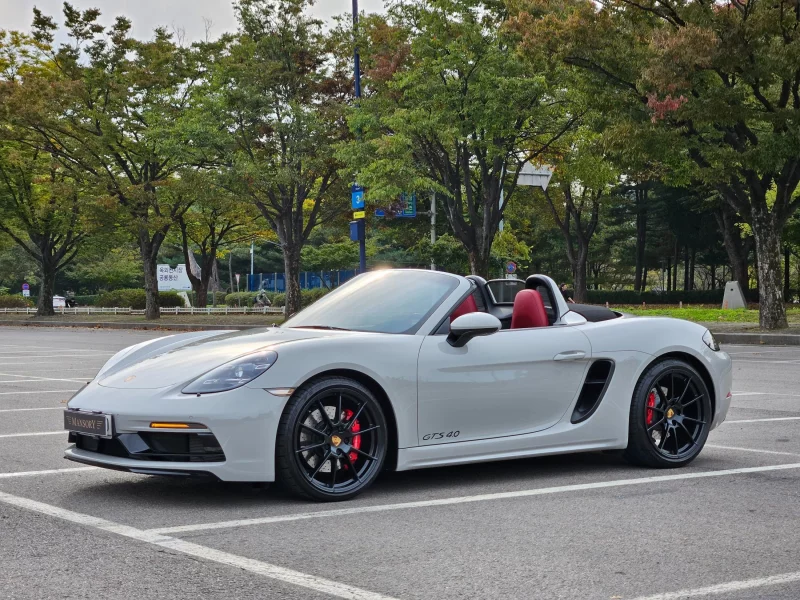 Porsche 718