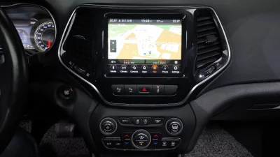 Jeep CHEROKEE