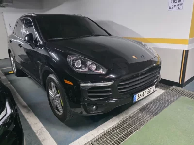 Porsche CAYENNE