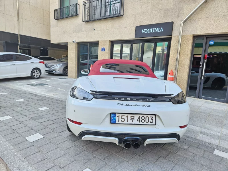 Porsche 718